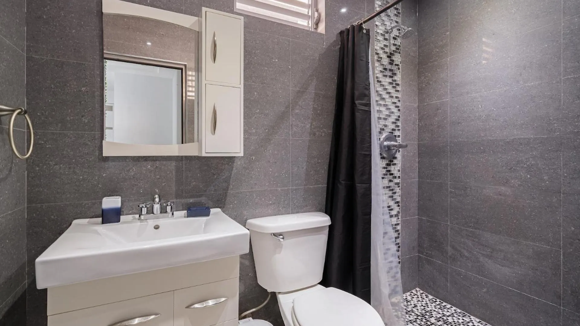 New - Cozy San Juan Condo - 3-Min Walk To Beach Front 公寓